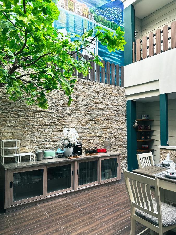 Lugano Arte Homestay Dżakarta Zewnętrze zdjęcie