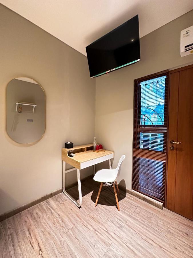Lugano Arte Homestay Dżakarta Zewnętrze zdjęcie